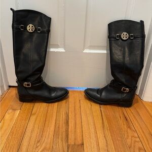 Tory Burch signature logo riding boots.

Size 7 1/2 
Color Black